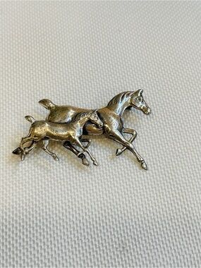 Vintage BEAU Sterling Silver 925 Equestrian Mare & Foal Horse Brooch Pin